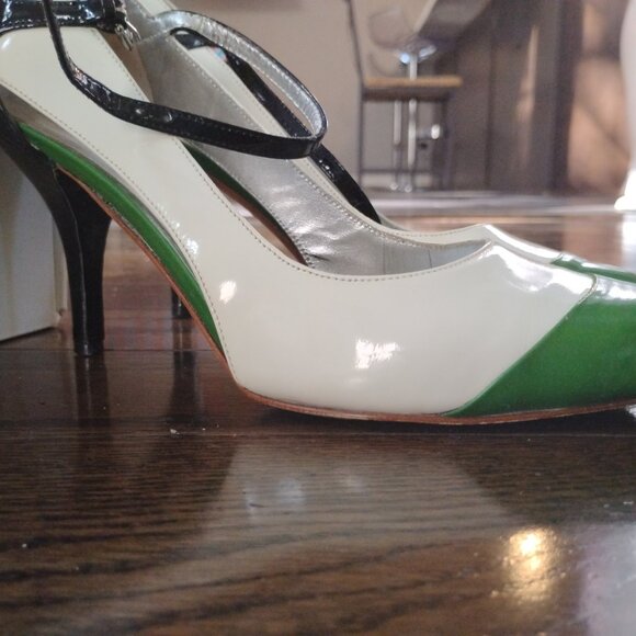 Versus by Versace Green cap toe, black and white patent leather Mary Jane heels - Picture 4 of 5